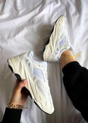 Кросівки жіночі adidas адідас yeezy boost 700 white