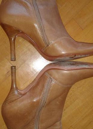 Новые шикарные бразильские кожаные сапоги kurt geiger для элегантной барышни 40р.