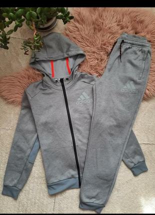 Спортивний костюм adidas ( оригінал)