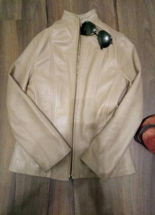 Кожаная курточка из италии2 фото