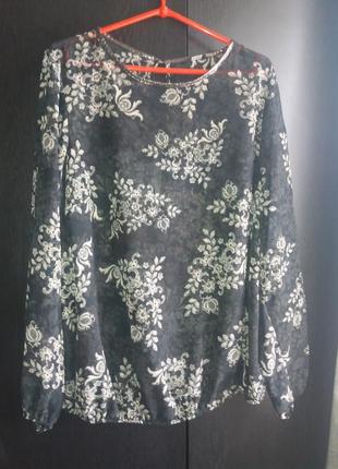 Оригинальная блуза батал с разрезом на спине бренда george р.22