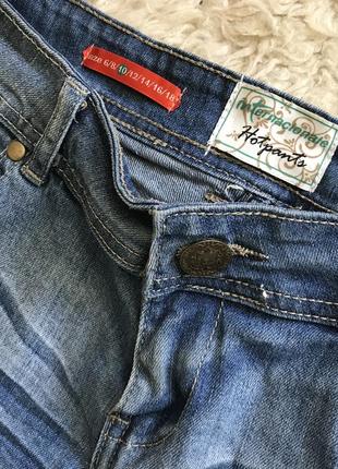 Шорты джинсовые рваные с кружевными нашивками4 фото