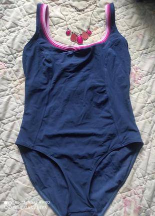 Отличный темно синий купальник с утяжкой в бассейн или пляж