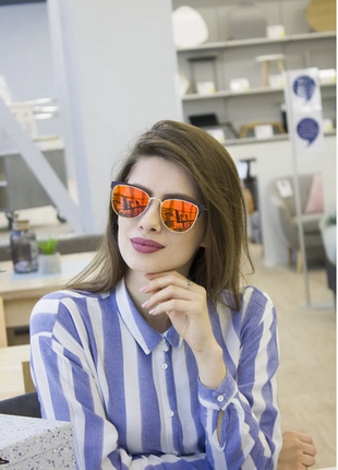 Очки.женские солнцезащитные очки в стильной оправе.5 фото