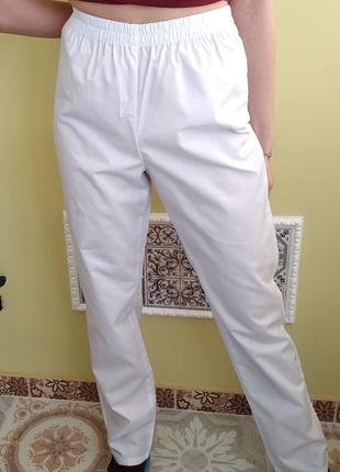 Женские медицинские белые брюки,40 р по сниженной цене1 фото