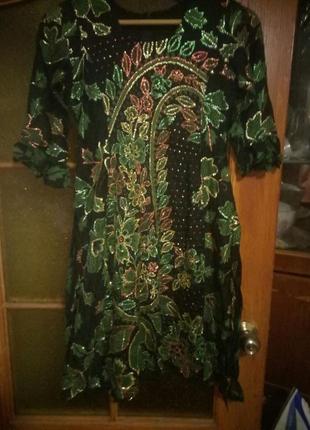 Шикарная легенькая натуральная туника расшитая золотом и  паетками на  9-11 лет индия