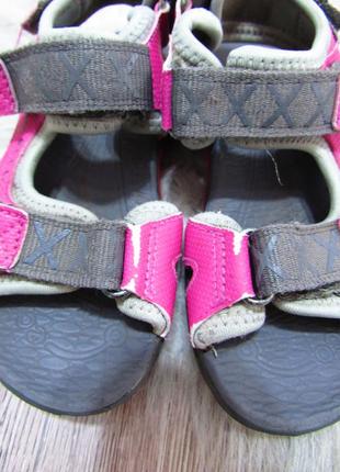 Продам босоножки ессо 3