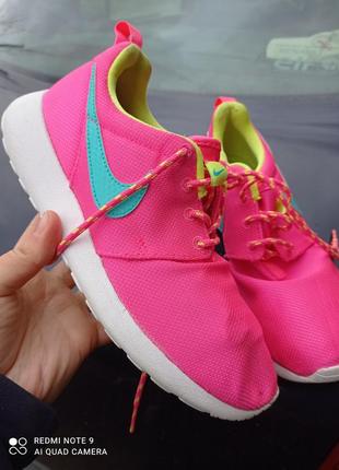 Оригінальні літні кросівки nike