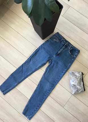 Джинсы bershka