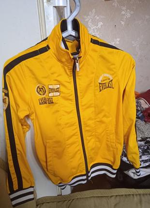 Спортивна куртка