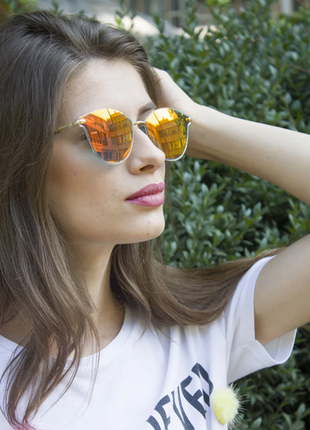 Очки. женские солнцезащитные очки в стильной оправе.4 фото
