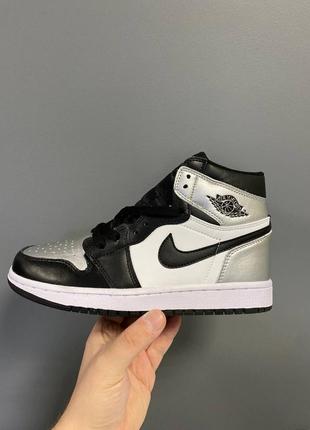 Жіночі шкіряні кросівки nike air man jordan 1 Match silver