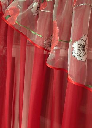 Тюль на кухню червоного кольору