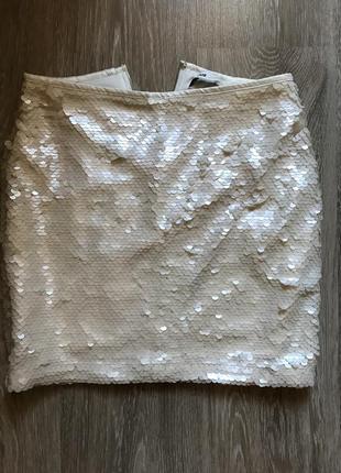 Новогодняя мини короткая вечерняя блестящая обтягивающая бежевая белая юбка с пайетками юбка чешуя
