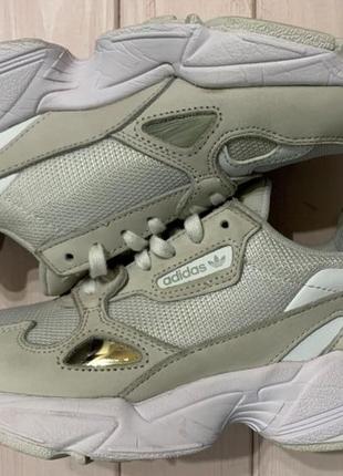 Adidas top falcon replica
