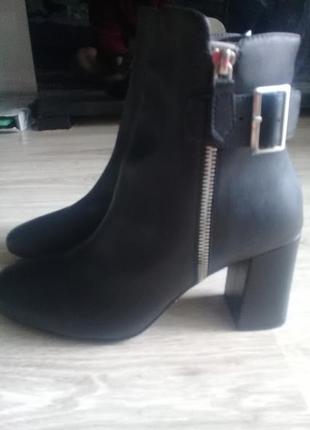 Черевики весна-осінь prada