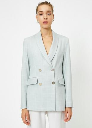 Красивый пиджак жакет пастельного светло-голубого цвета новый