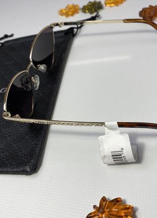 Окуляри від guess