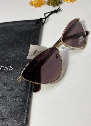 Окуляри від guess