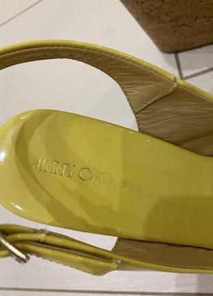 Босоніжки на танкетці jimmy choo