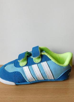 Класні кросівки adidas 20 р. устілка 13 см8 фото