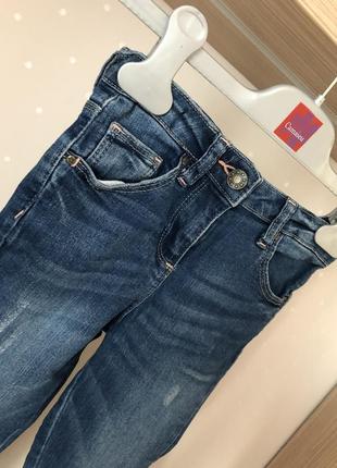 Джинсы скини на девочку с потертостями