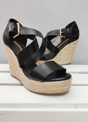 Босоножки buffalo