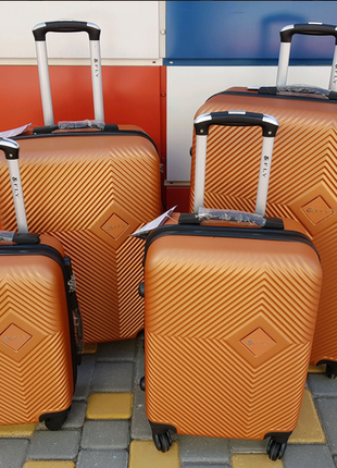 Чемодан ,валіза,дорожная сумка ,сумка на колёсах ,надёжный ,прочный ,дорожная сумка1 фото