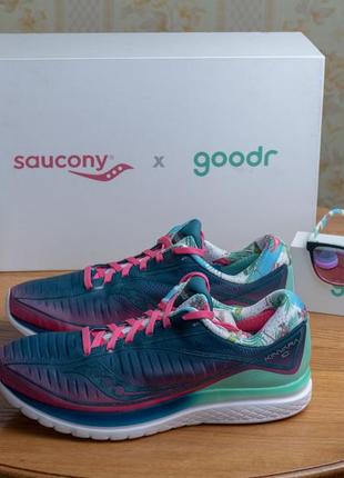 Оригінал! бігові чоловічі кросівки saucony x goodr kinvara 10. us9/27/eu42.5 27.5 устілка3 фото