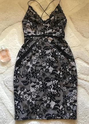 Платье - футляр kardashian by lipsy