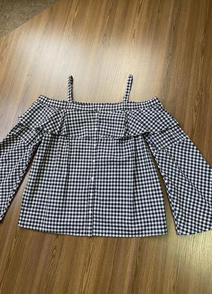 Блуза большого размера с открытыми плечами