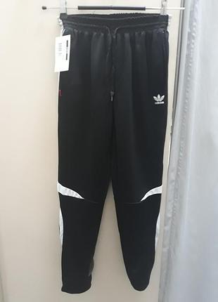Спорт штани adidas