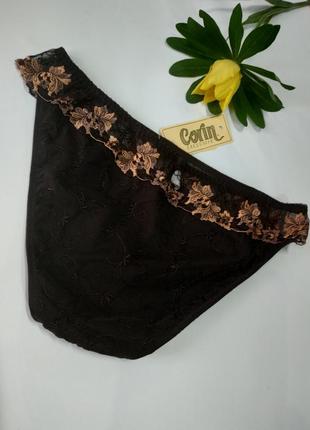 Красивые женские трусики corin 02985 шоколадного цвета с вышивкой размер хл -50.4 фото