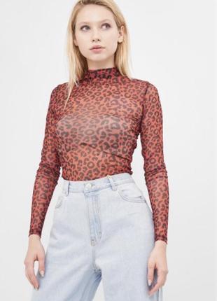 Водолазка pull & bear червона з леопардовим