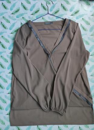 Легка блуза на запах