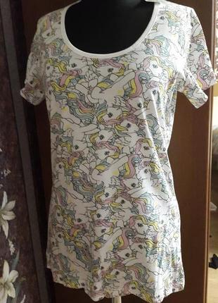 Футболка с лошадками