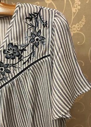 Нереально красивая и стильная брендовая блузка в полоску...100% вискоза.4 фото
