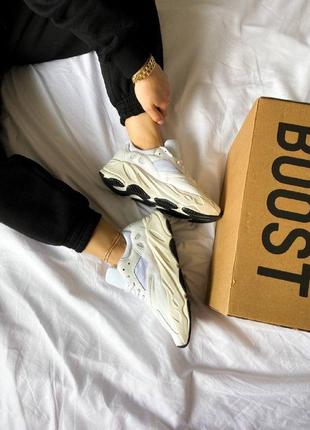 Кроссовки adidas yeezy boost 700 white 36-37-38-39-40-41-42-43-44-454 фото