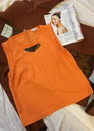 Топ від river island зі стоячими плічками