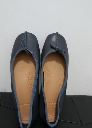 Шкіряні туфлі, балетки clarks розмір 4,5