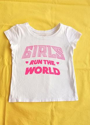 Футболка с надписью girls run the world