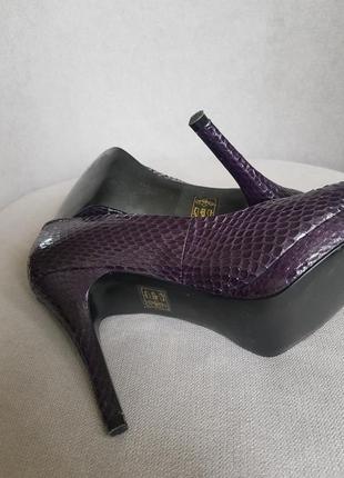 Великолепные туфли из натуральной змеиной кожи.7 фото