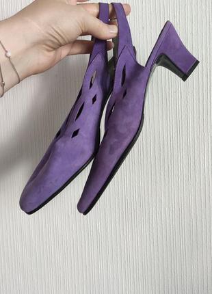 Винтажные кожаные босоножки лилового цвета2 фото