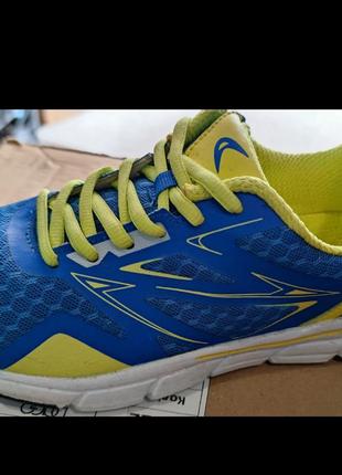 Кросівки підліткові польща