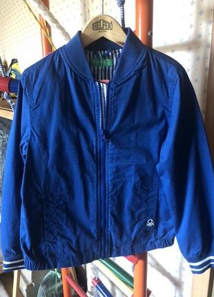 Куртка - вітровка бенетон