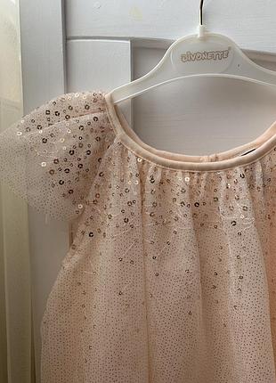 Нарядное платье на девочку