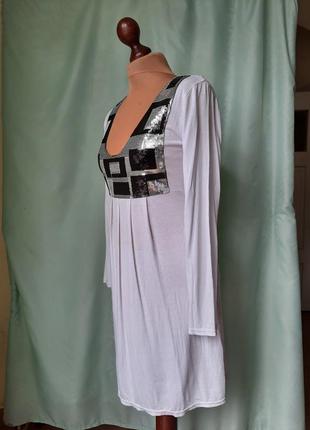 Трикотажное белое платье расшитое серебряными паетками (франция)3 фото