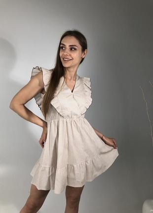 Молочное платье в шоколадный горошек7 фото