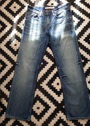 Джинсы