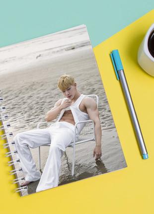 Скетчбук sketchbook для рисования с принтом вонхо - wonho1 фото